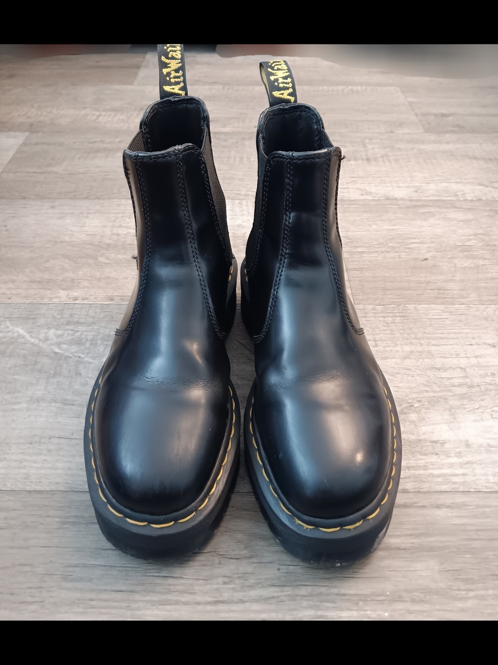 Dr. Martens 2976 Quad Platform Chelsea Boots Men's Size 9 Women's Size 10